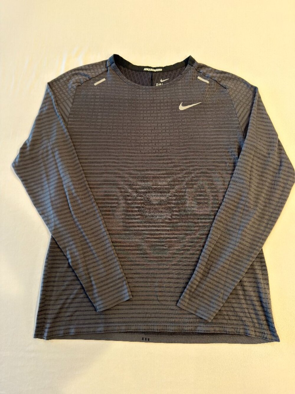 Nike Running Dri-FIT TechKnit Long Sleeve Running Top Dark Grey M